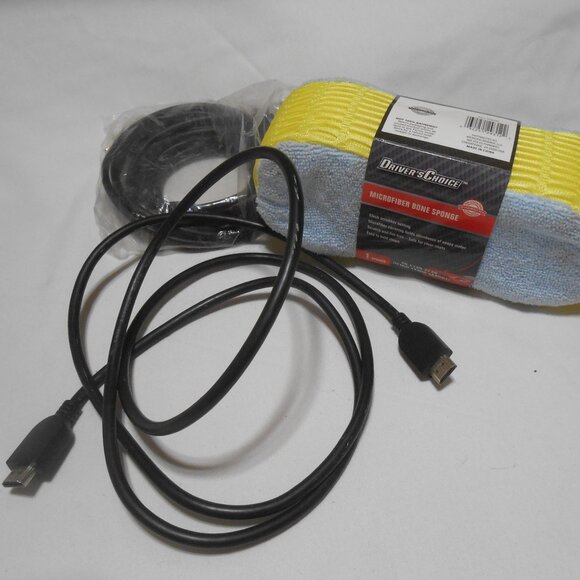 NEW DRIVER'S CHOICE MICROFIBER BONE SPONGE & 3 HDMI INTERCONNECT CABLE CORDS 6FT - Picture 1 of 9